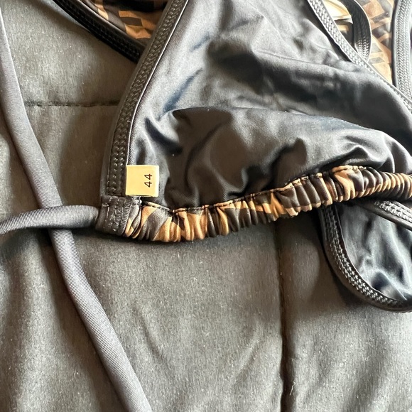 Fendi swimsuit - Picture 3 of 3